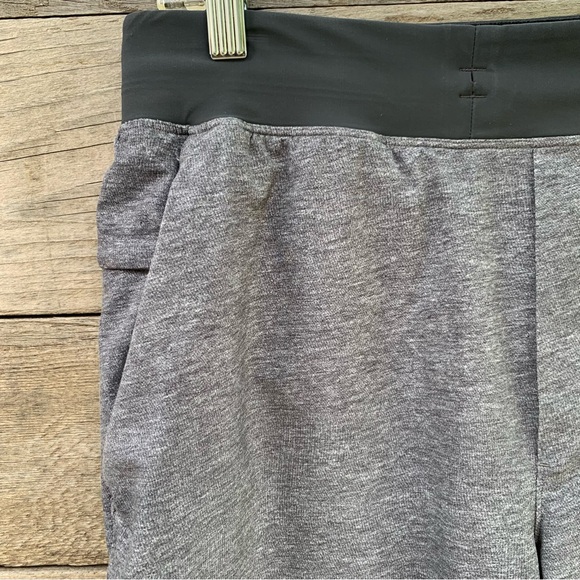 Lululemon THE Short Men M Linerless 9” Updated Heather Texture Printed Grey Coal - Picture 3 of 13